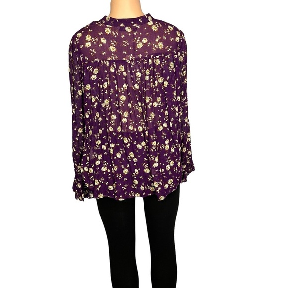 3/$30 🍂 Zara Purple Floral Print Long Flutter Sleeve Blouse - Picture 7 of 9
